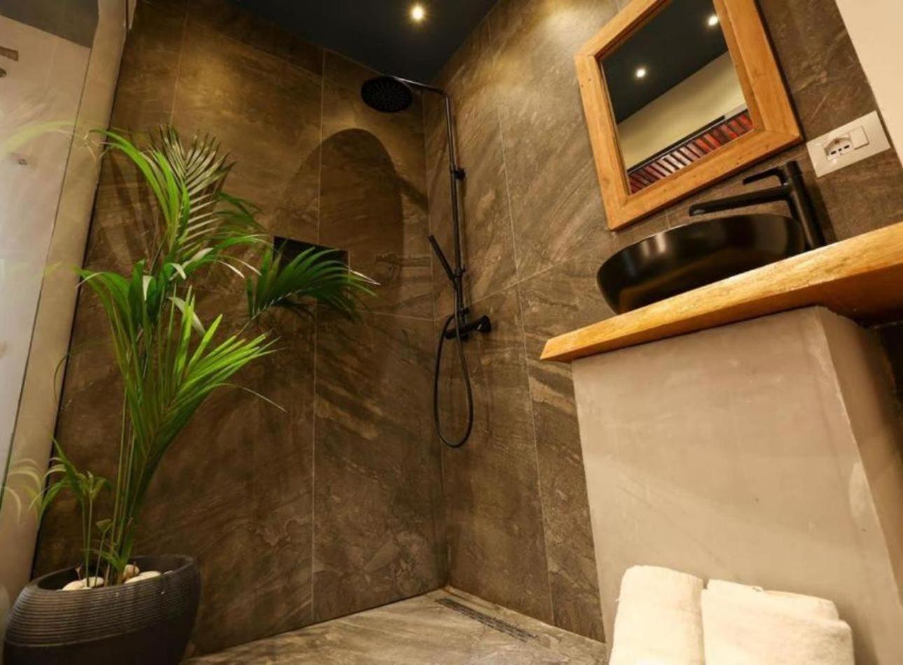 Foga Hebrus Hotel Ксамил Екстериор снимка
