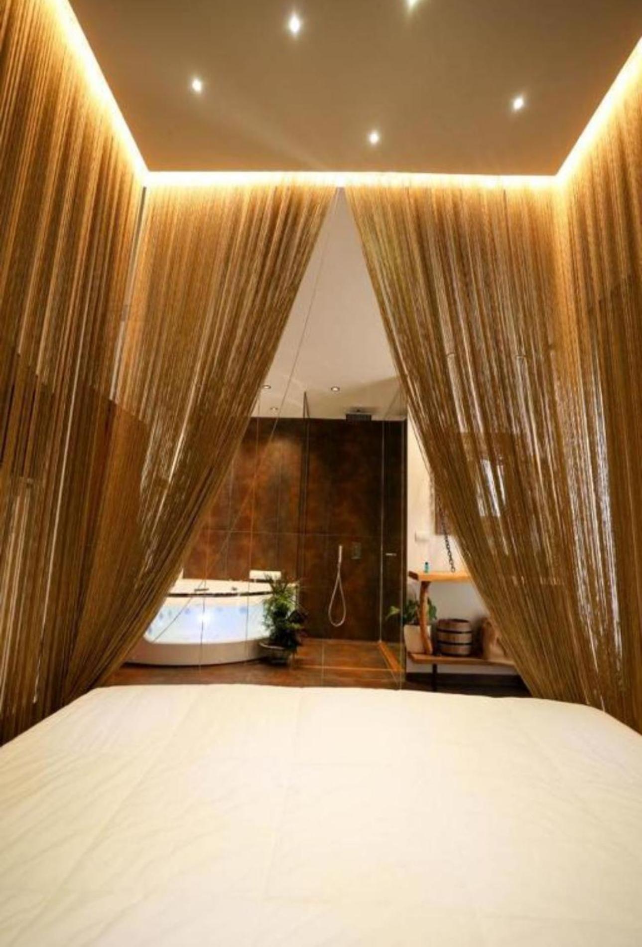 Foga Hebrus Hotel Ксамил Екстериор снимка
