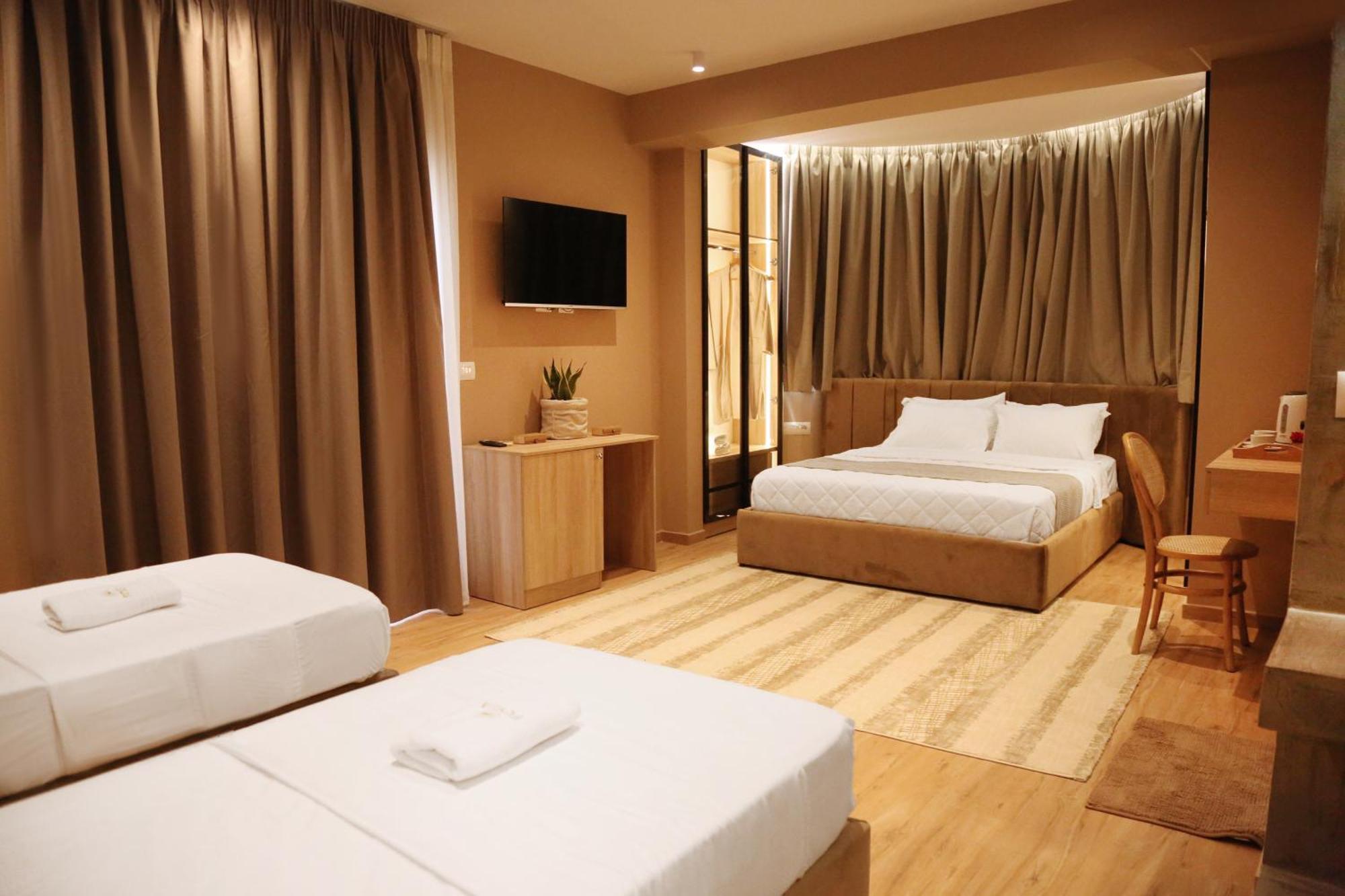 Foga Hebrus Hotel Ксамил Екстериор снимка